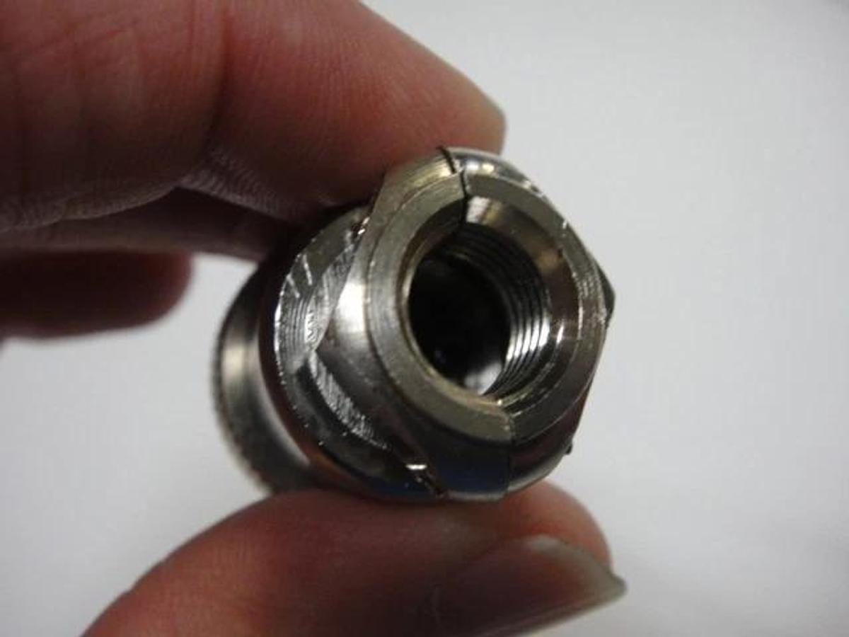 Hamada Plug, Part #E14-16-3