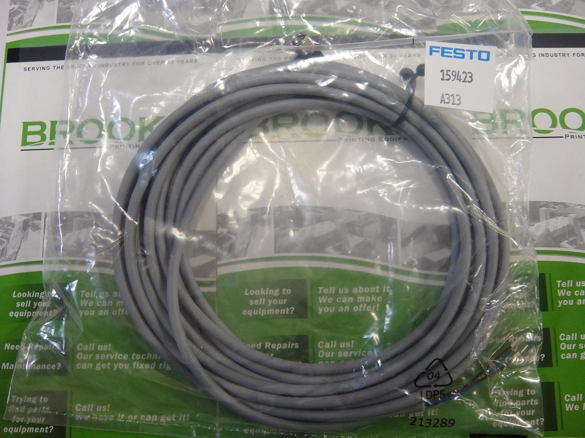 Festo Connector with Right Angle Socket Connector Line Part #159423