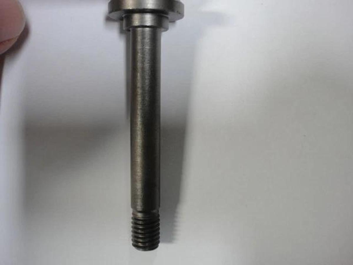 Hamada Micro Adjustment Bolt, Part #I26-32-3