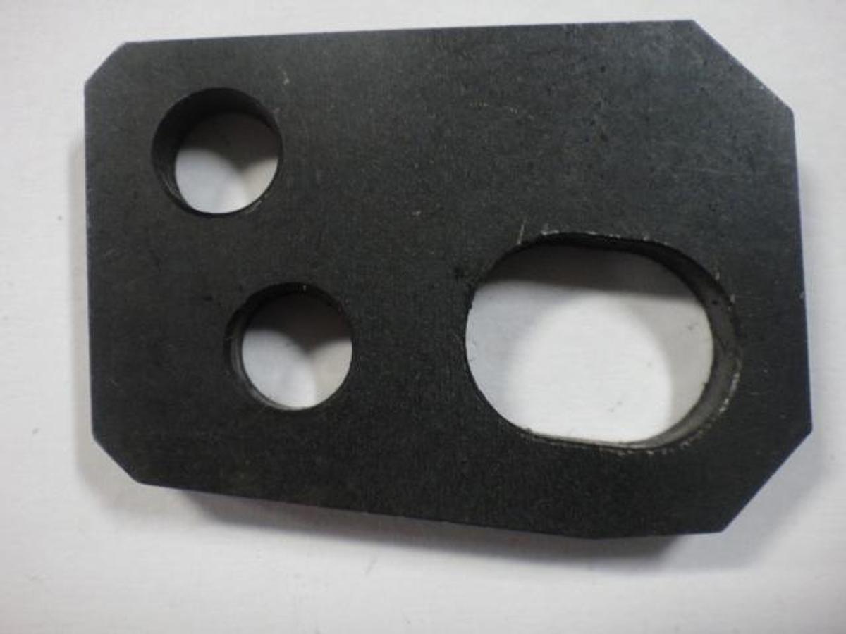 Hamada Distributor Roller Bracket, Part #I24-87-3