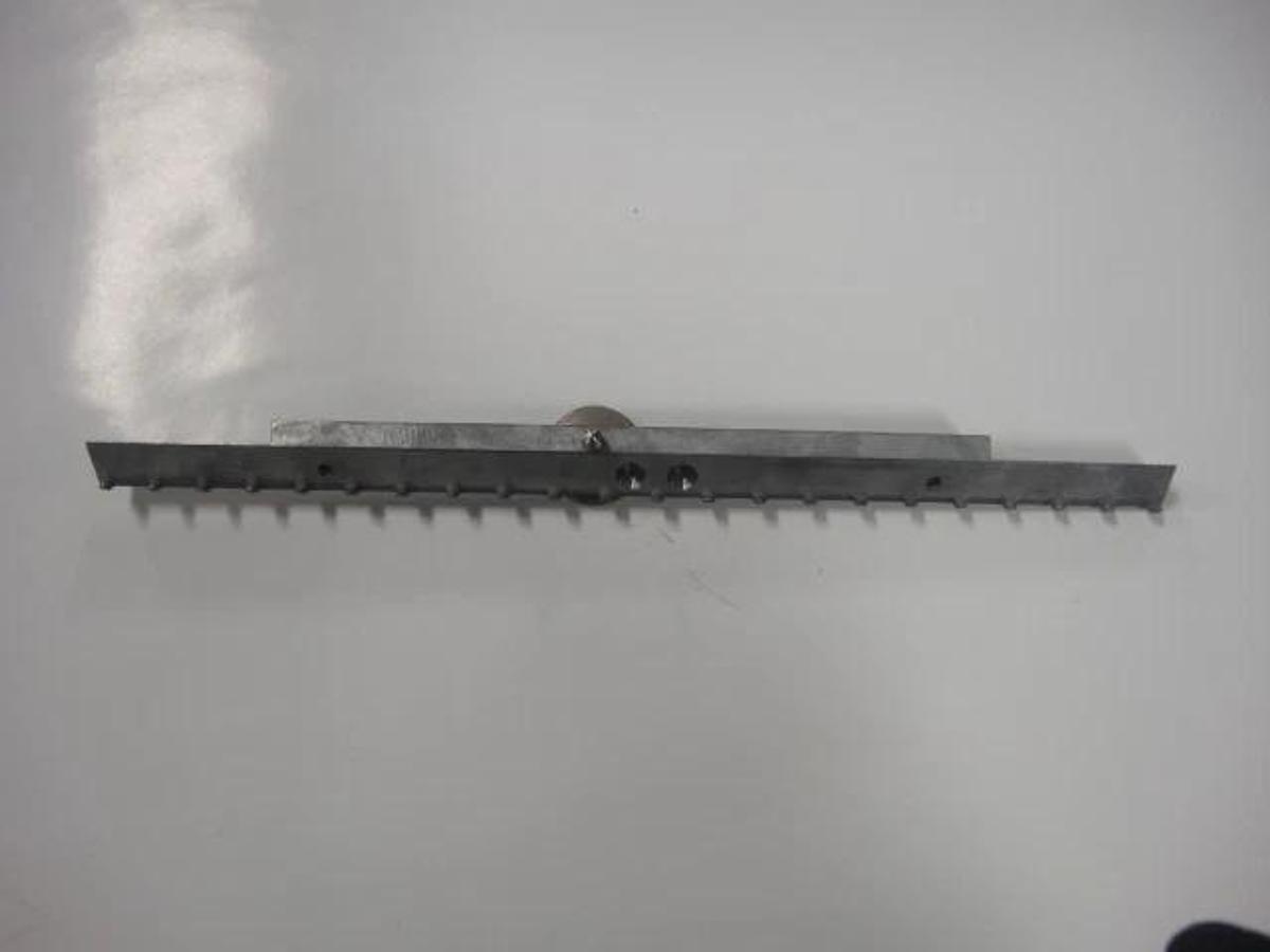 Used Multi 1250 Bottom Blanket Clamp