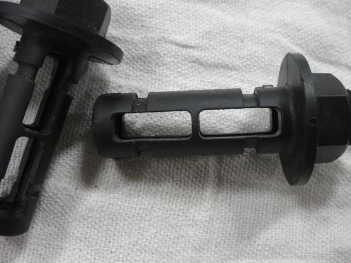 Used AB Dick Pump Filter Holder