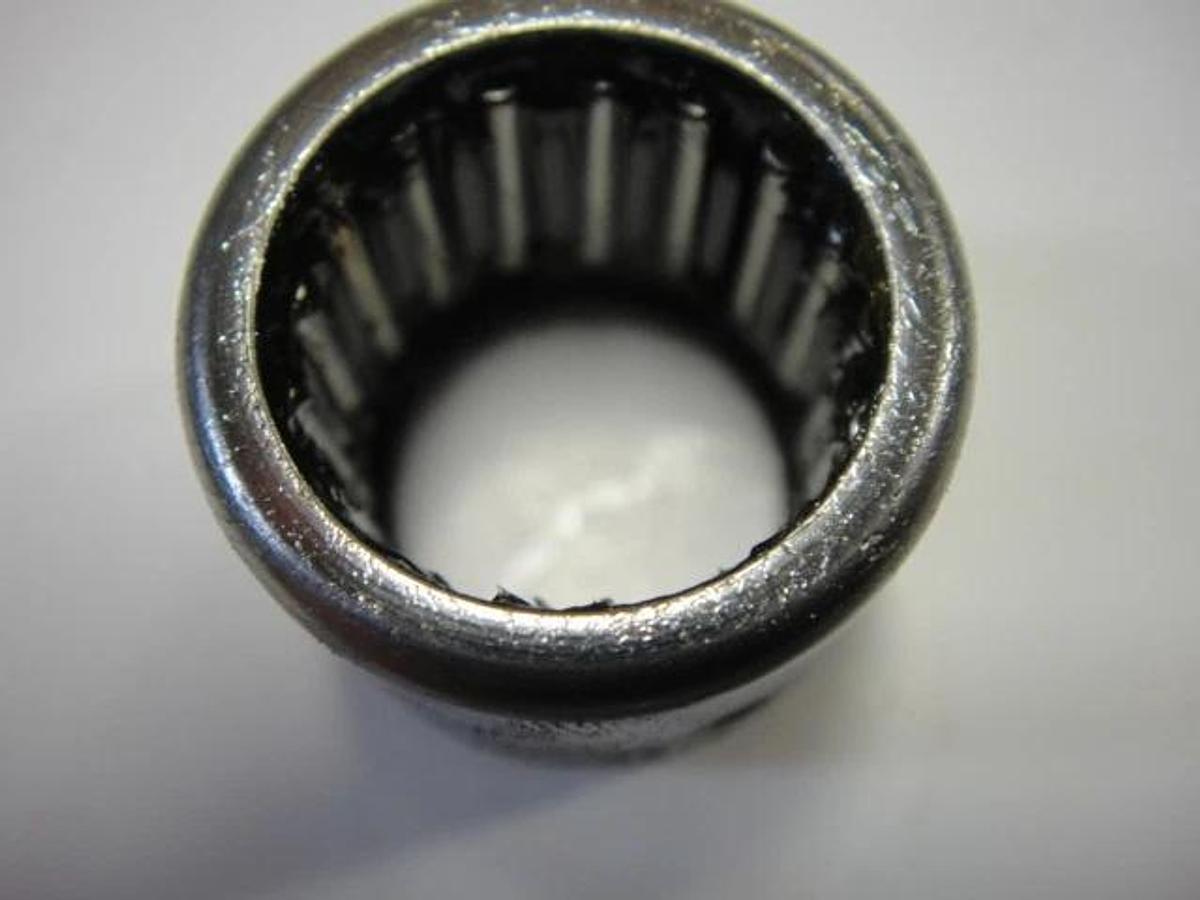 Heidelberg OEM Needle Bushing & Retaining Ring, Part #HDM492311