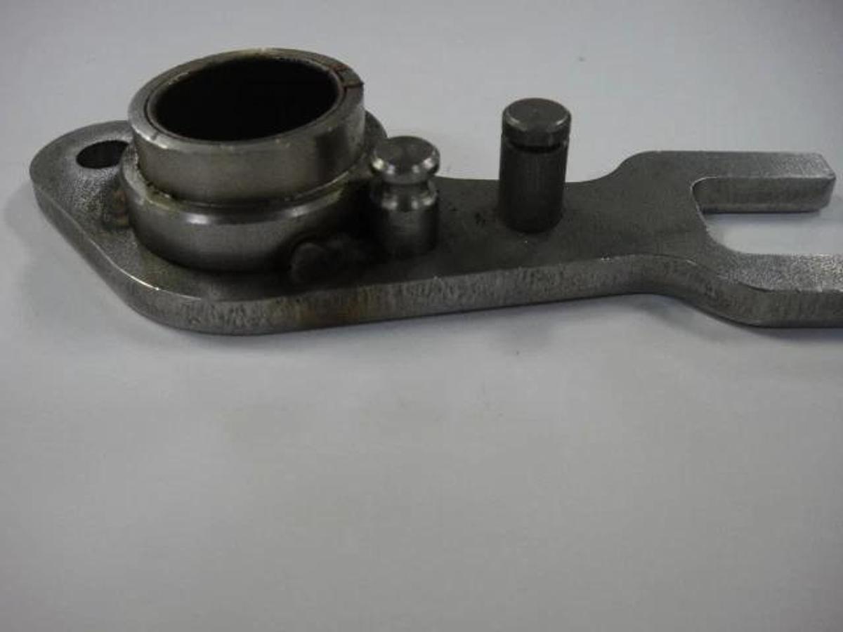 Used Hamada Ductor Roller Bracket, Part #7403-12016B