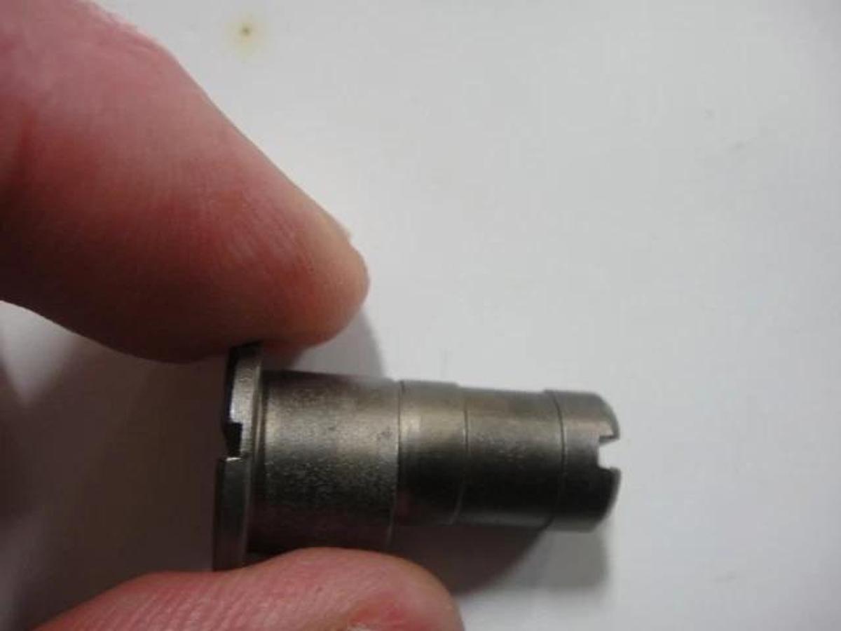 Hamada Eccentric Stud