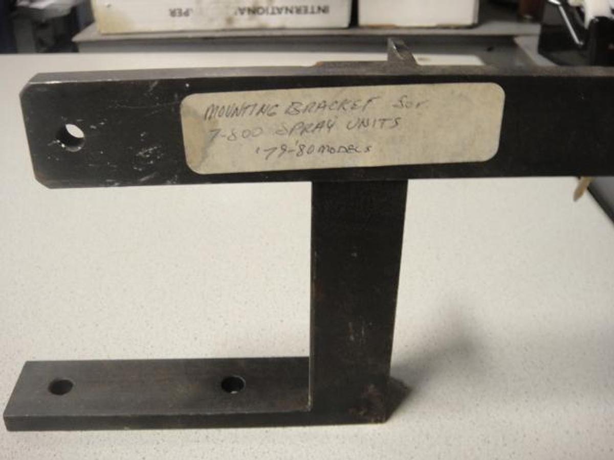Hamada Mounting Bracket (For 79-80 Model) For Spray Unit