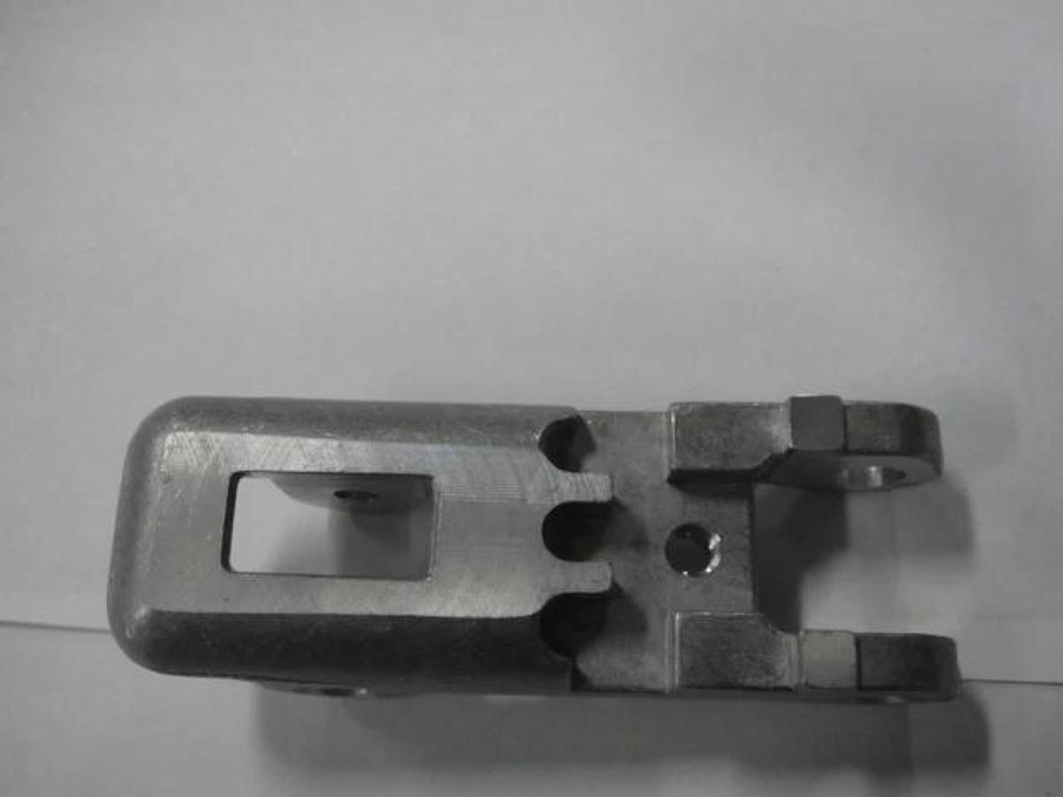 Used Hamada Upper Roller Bracket OPS, Part #H37-20-3