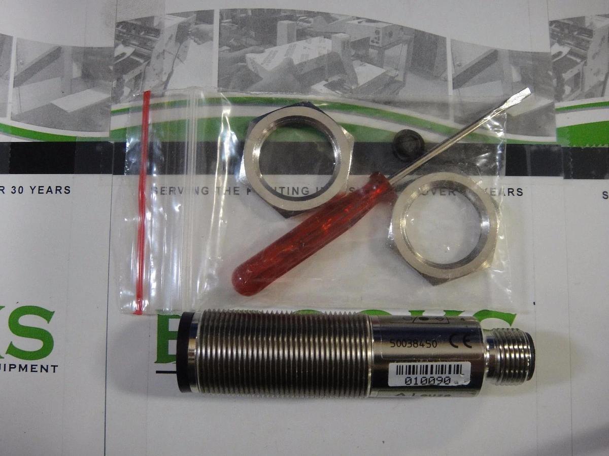 Leuze Retro-Reflective, 618 Series, Part #PRK-618/4-S12