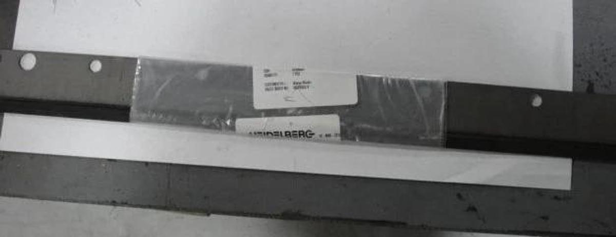 Heidelberg KORD Rubber Wash Up Blade (12 Holes), Part #HDM627718