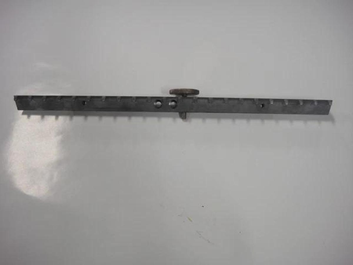 Used Multi 1250 Bottom Blanket Clamp