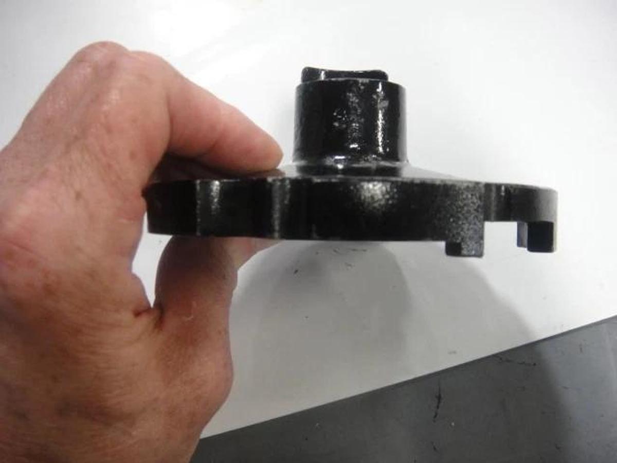 Used Hamada 800 Compression Hub