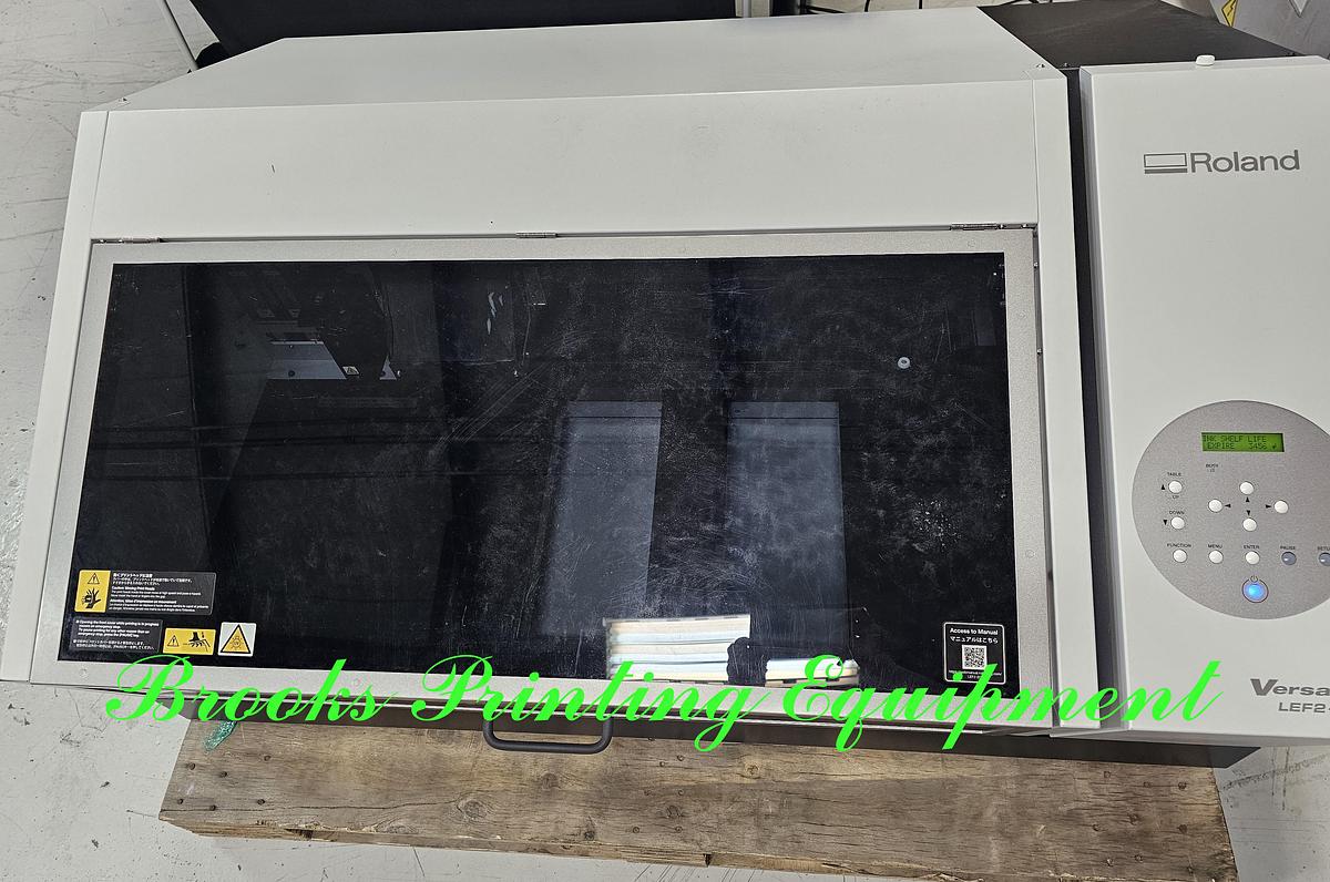 Used Roland VersaUV LEF2-200 20" Benchtop Flatbed Printer