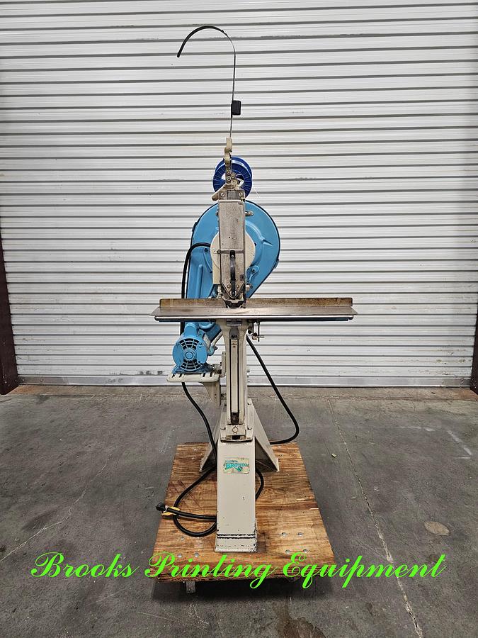 Used Bostitch Bronco 7A Stitcher, Video