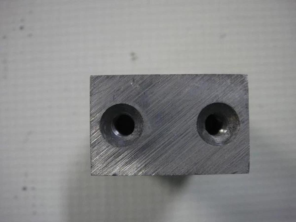 Hamada Front Guide Bracket, Part #CH03-20