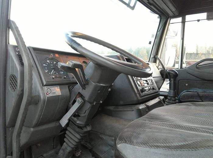Usado 1996 IVECO  Eurotech 440E42 EURO 2 tractor unit