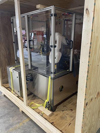 Used 2015 FANUC LRMATE 200ID ROBOTIC LABELING CELL