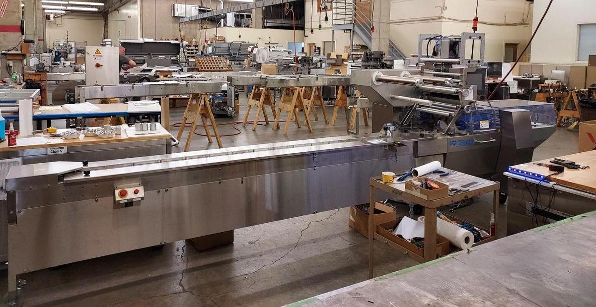 Used Fuji Wrapper FW 3400 CX2 Flow wrapper