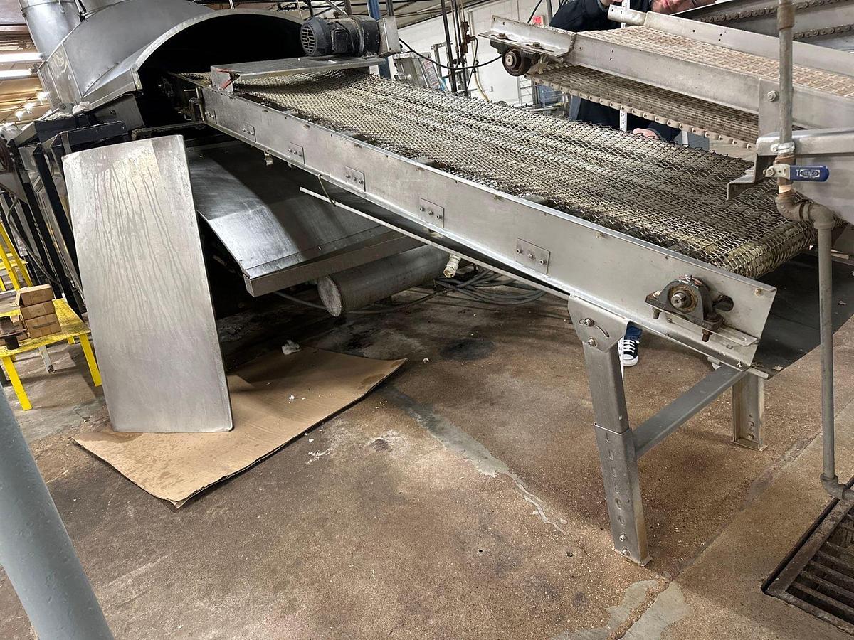 Used 9’ STAINLESS STEEL MESH CONVEYOR