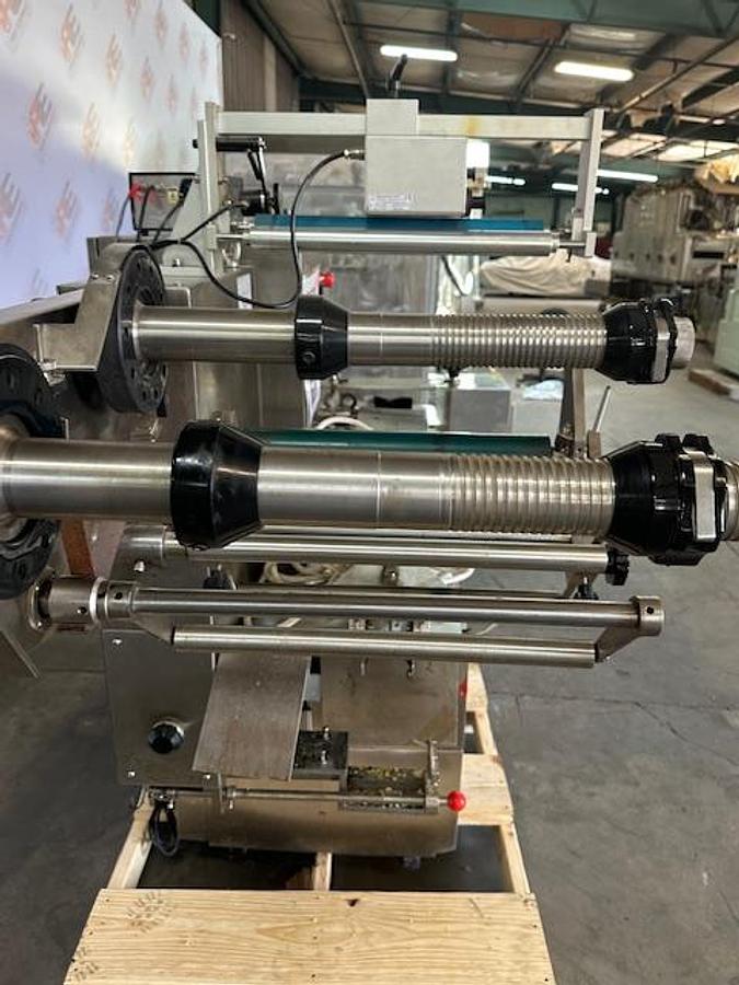 Used All Food Equipment Pillow Wrapping Machine