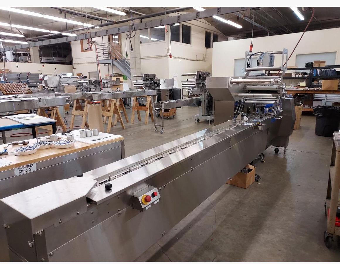 Used Fuji Wrapper FW 3400 CX2 Flow wrapper