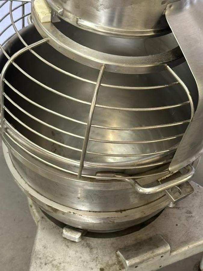 Used Used Hobart HL600 Mixer