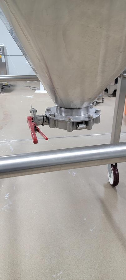 Used APV BAKER PERKINS BLENDER 