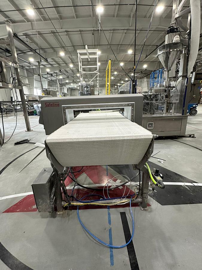 Used SafeLine Metal Detector 5" X 25" Wide Model V-2 R-SS-300