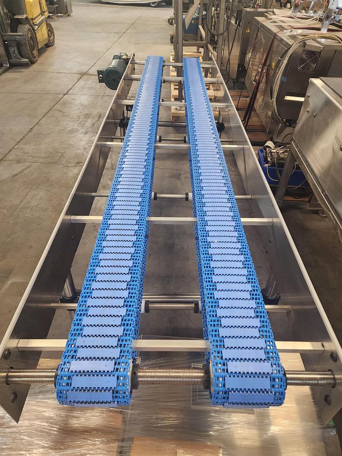 Used Vemag Robot 500 Vacuum filling machine and Conveyor system