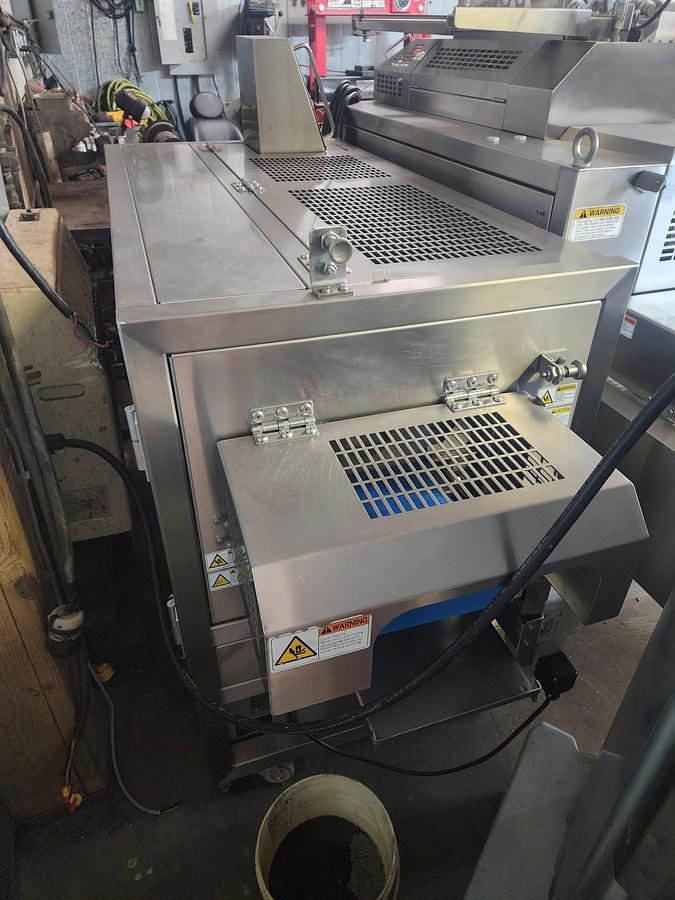 Used RHEON MODEL VX212 -DIVIDER Includes a Punch Rounder