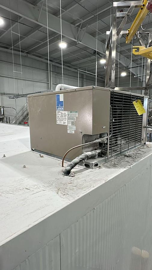 Used Walk in Cooler 23'l x11.5' w x 8' h