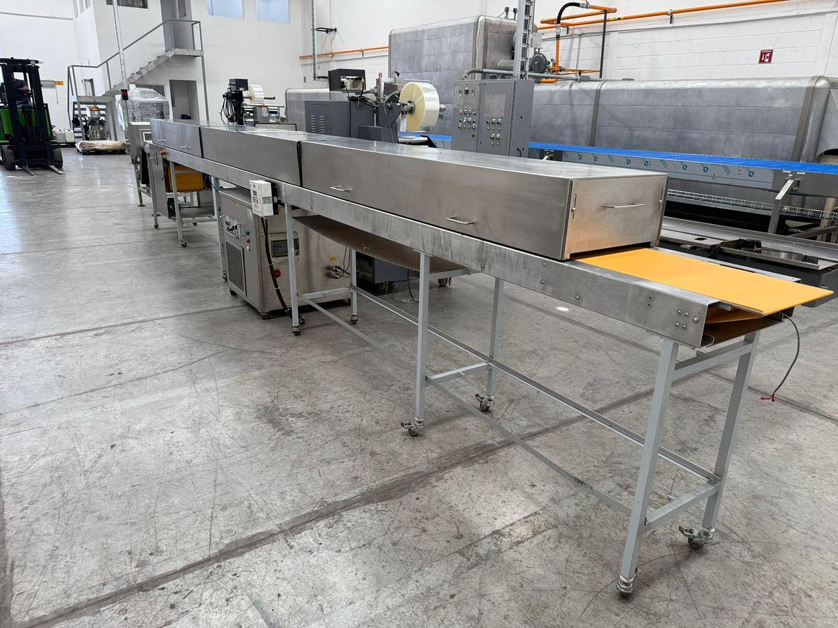 Used Shoko 15¨ German Self Contained Cooling Tunnel