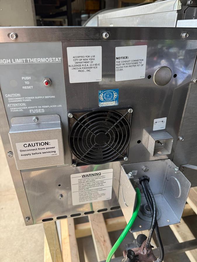 Used Lincoln Impinger II Express Bake Pizza Oven