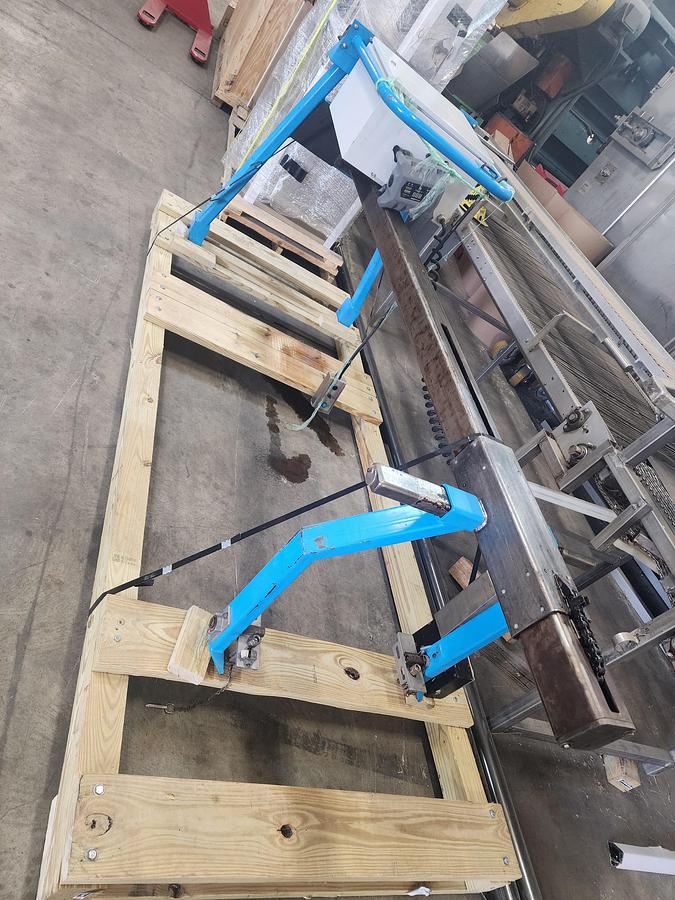 Used Savage Bowl Lift for 140qt