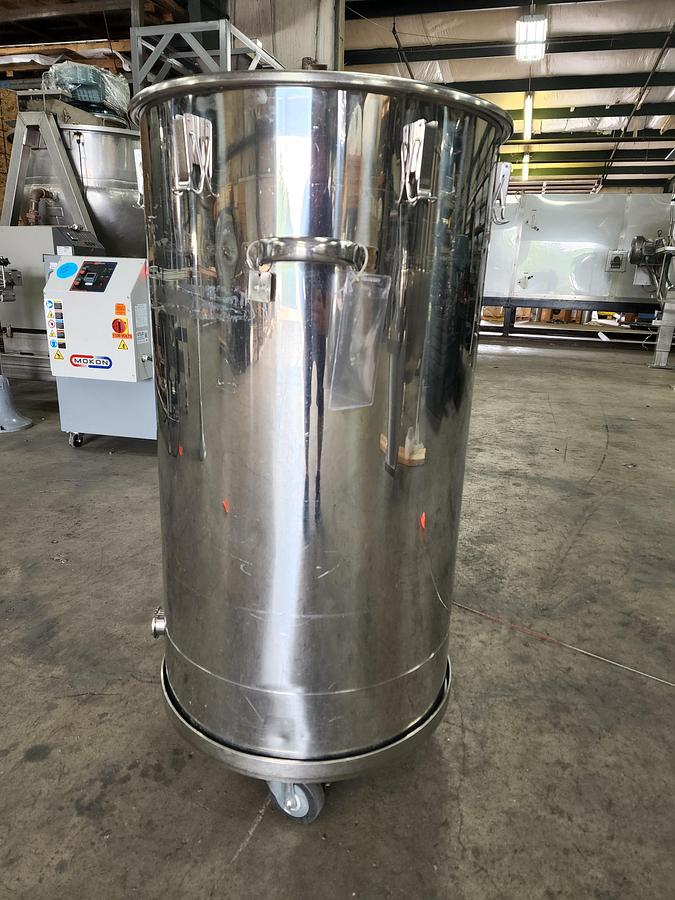 STAINLESS STEEL EAGLE STORAGE TANKS