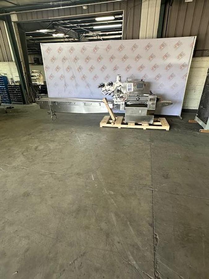 Used All Food Equipment Pillow Wrapping Machine
