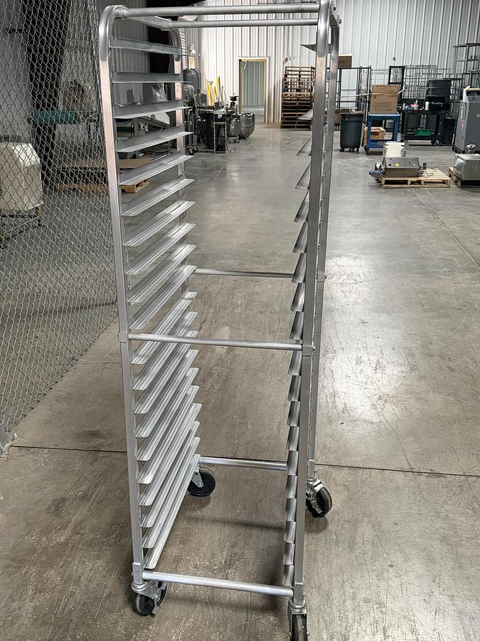Used Aluminum Cooling Racks