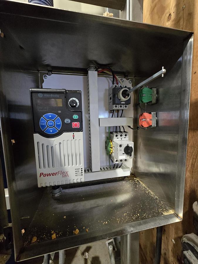 Used PELLET CONVEYOR WITH HOPPER CONVEYOR