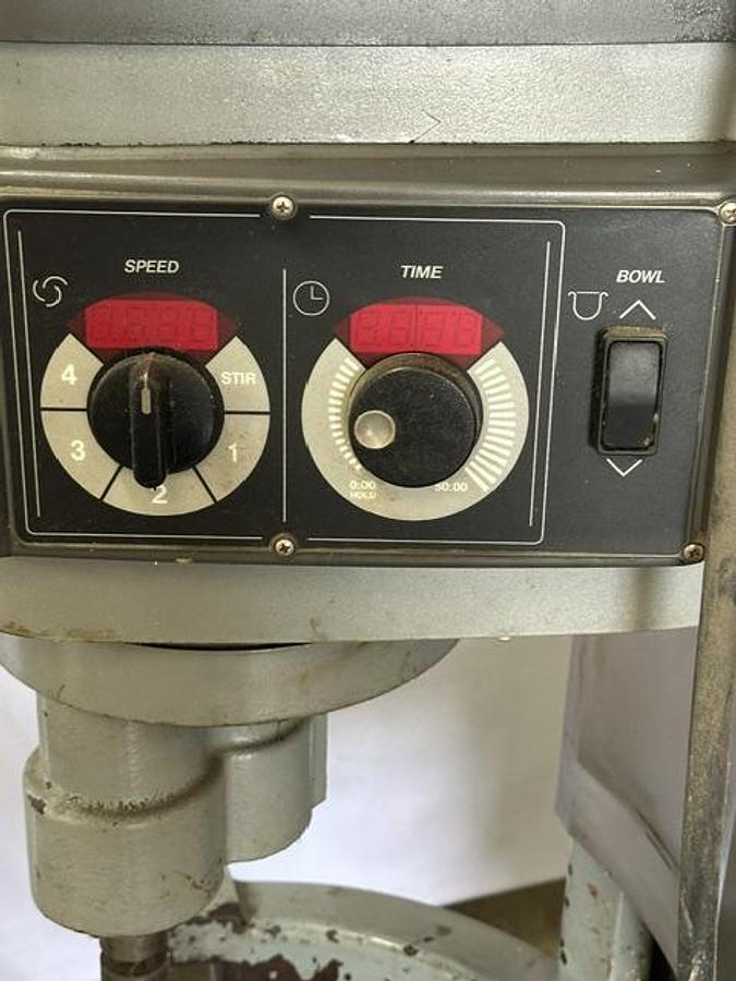 Used Used Hobart HL600 Mixer