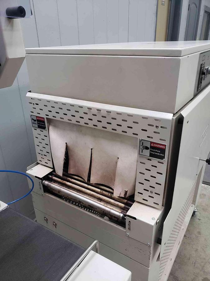 Used Used ADVANTAGE MODEL L728 L BAR SEALER 201 Shrink Tunnel