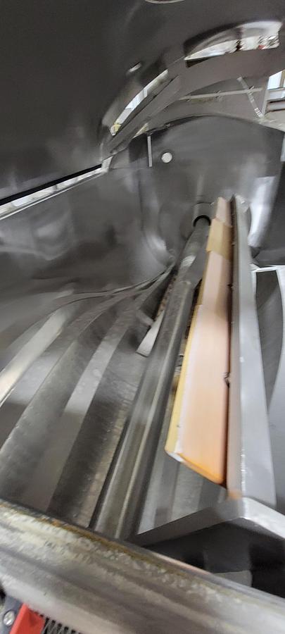 Used APV BAKER PERKINS BLENDER 