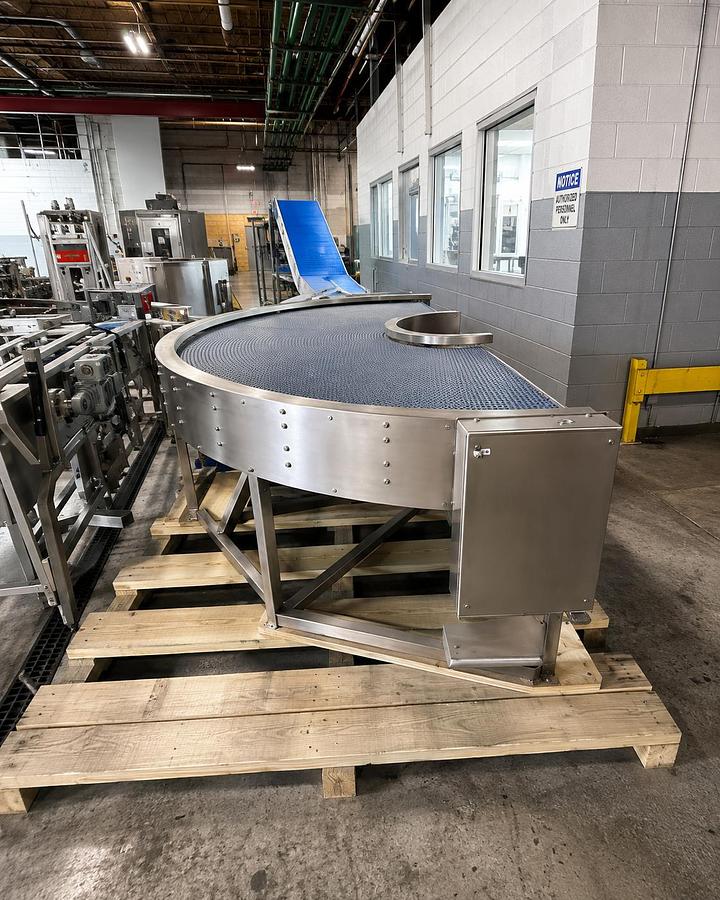 Used UNBRANDED 180° CURVE CONVEYOR