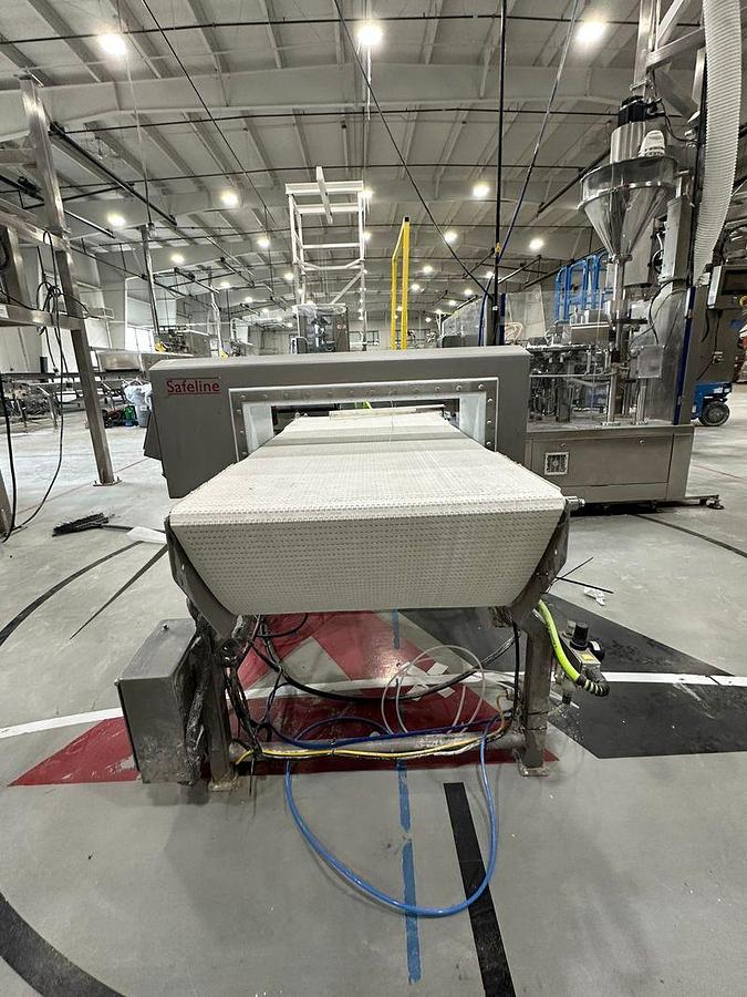 Used SafeLine Metal Detector 5" X 25" Wide Model V-2 R-SS-300