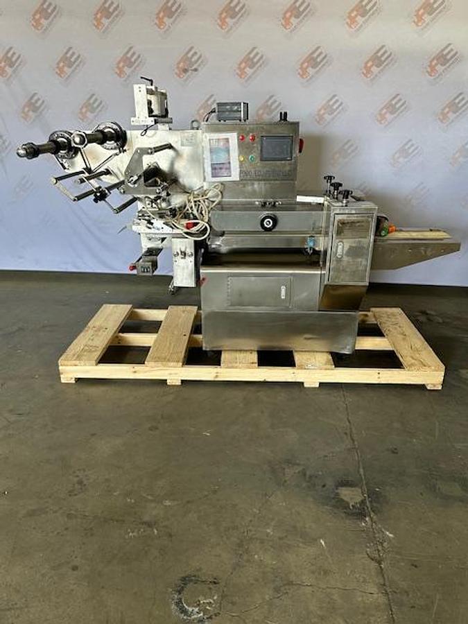 Used All Food Equipment Pillow Wrapping Machine