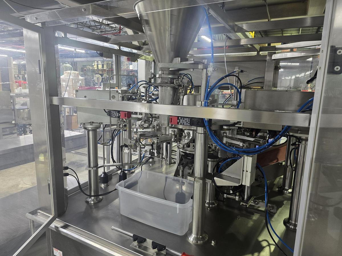 Used  Ohlson- Pouch Bagger 