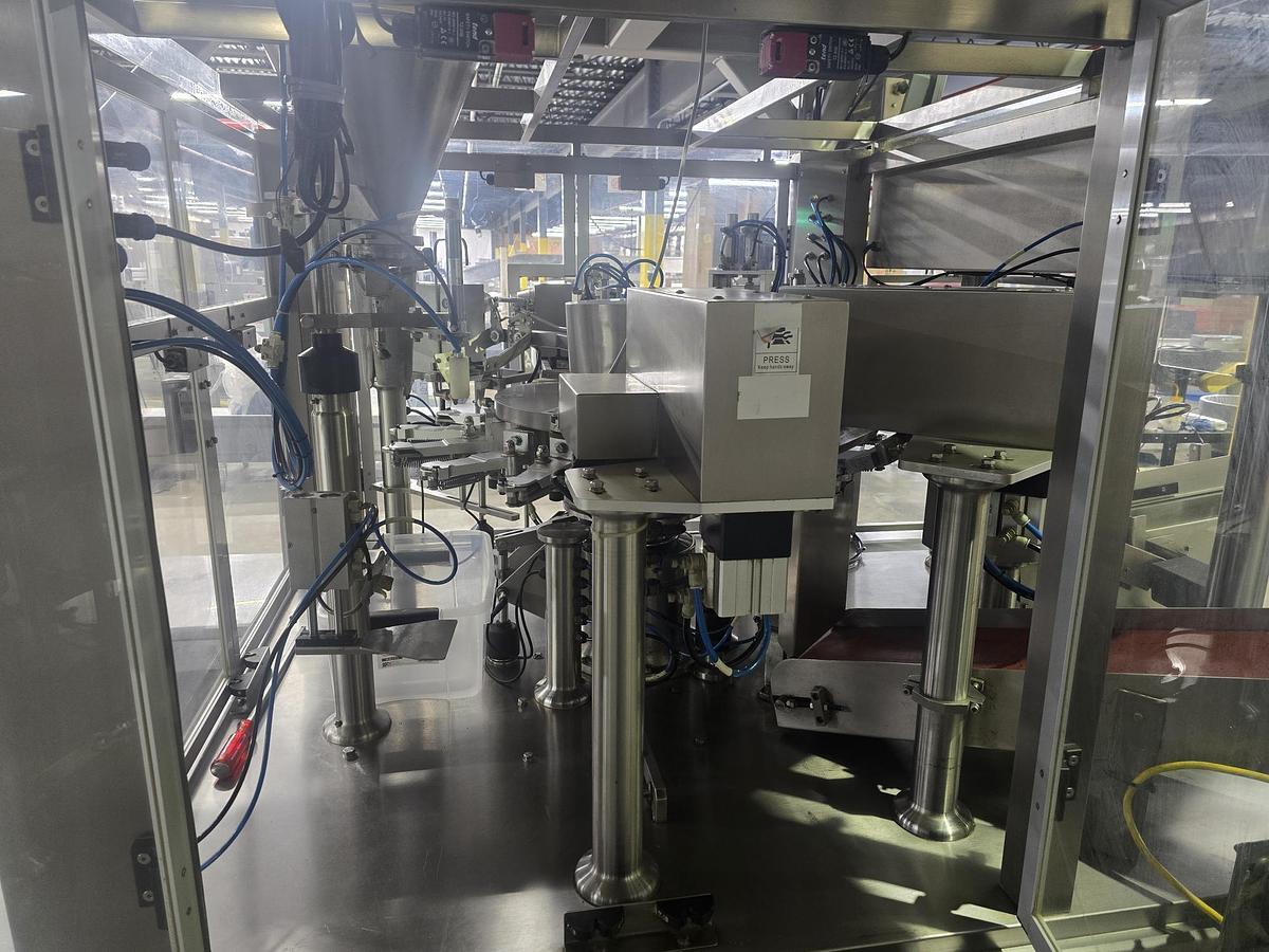 Used  Ohlson- Pouch Bagger 