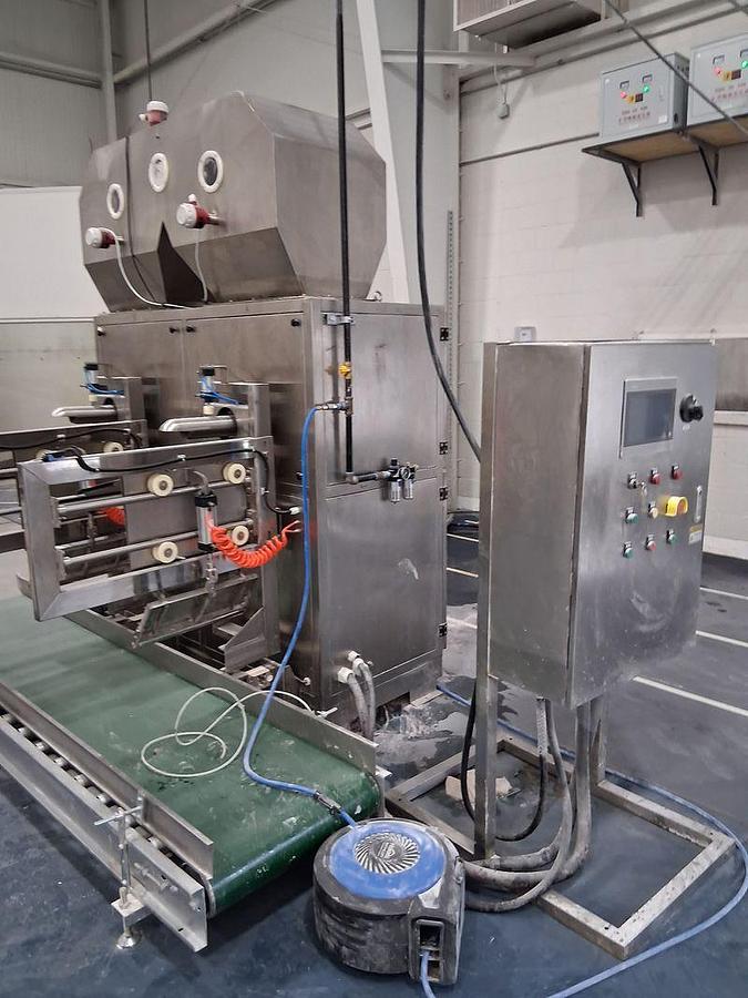 Used AFE BULK POWDER BAGGING MACHINE MODEL: DOUBLE PORT