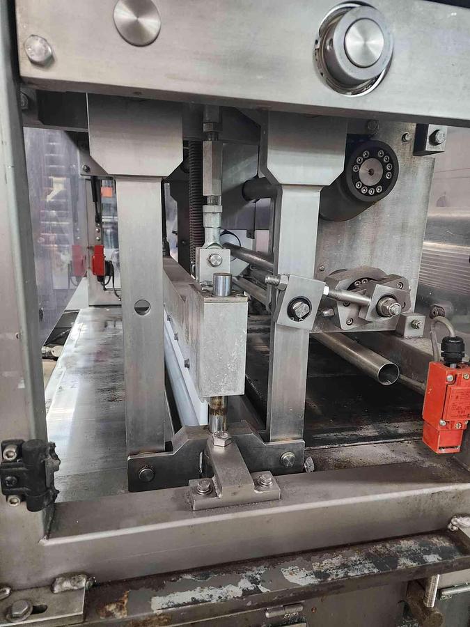 Used Used APV Coextruder