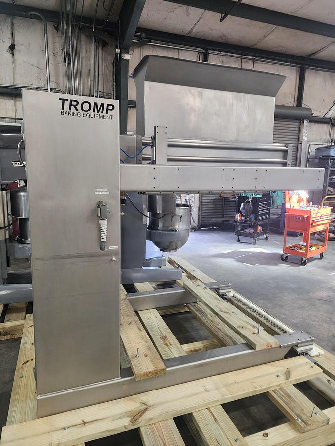 Used TROMP EXTRUDER MODEL 1000