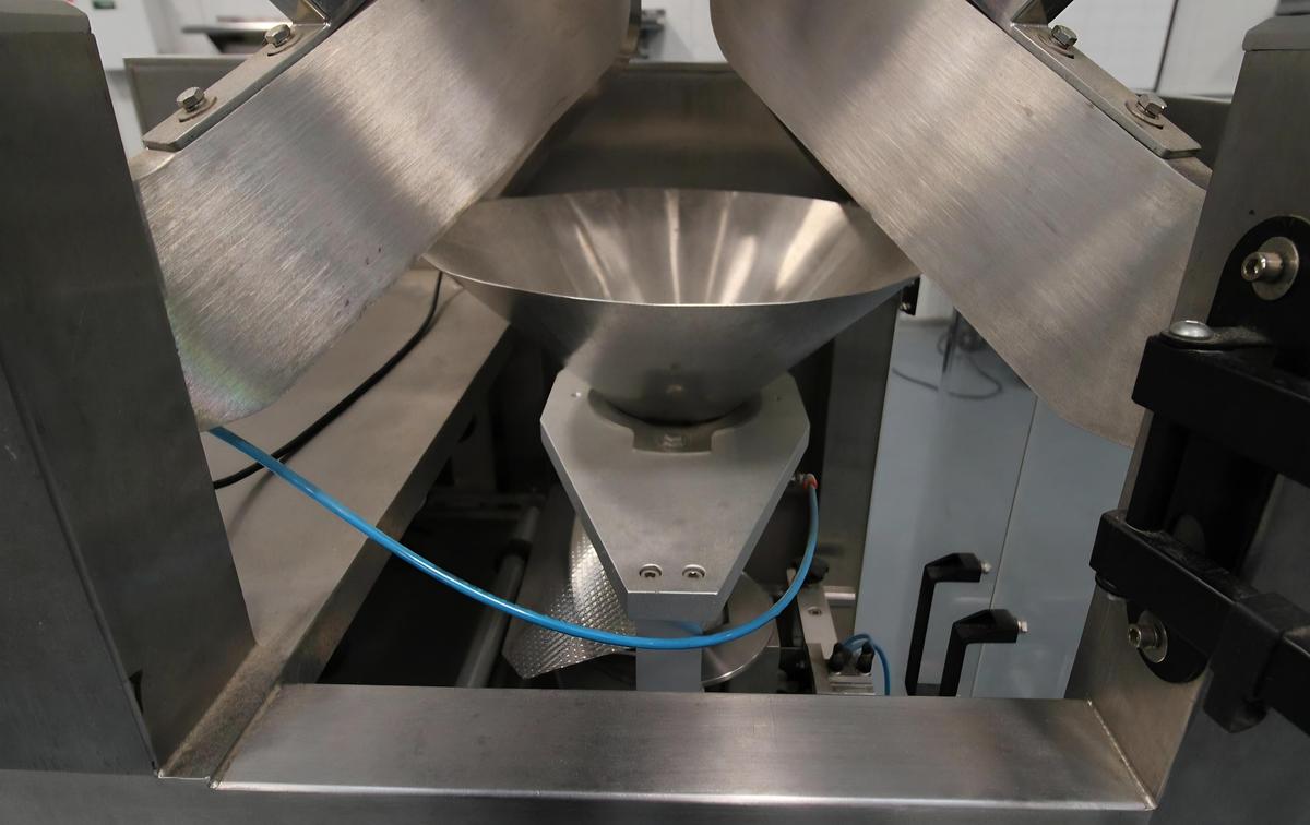 Used Actionpac FF& Seal with Actionpac CCW scale