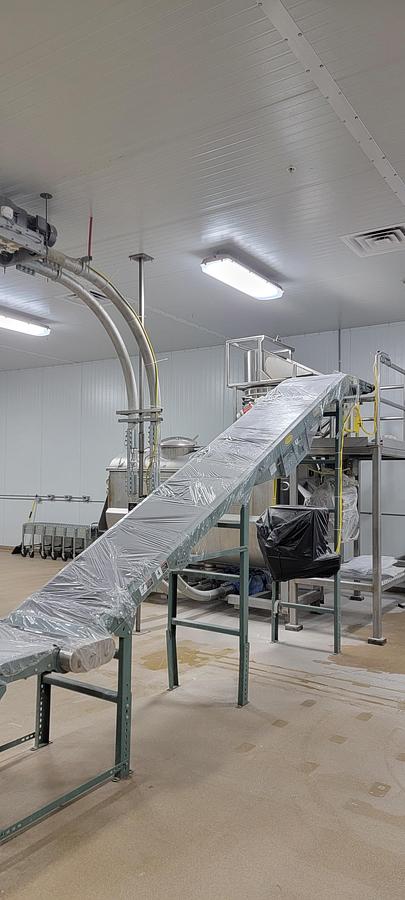 Used APV BAKER PERKINS BLENDER 